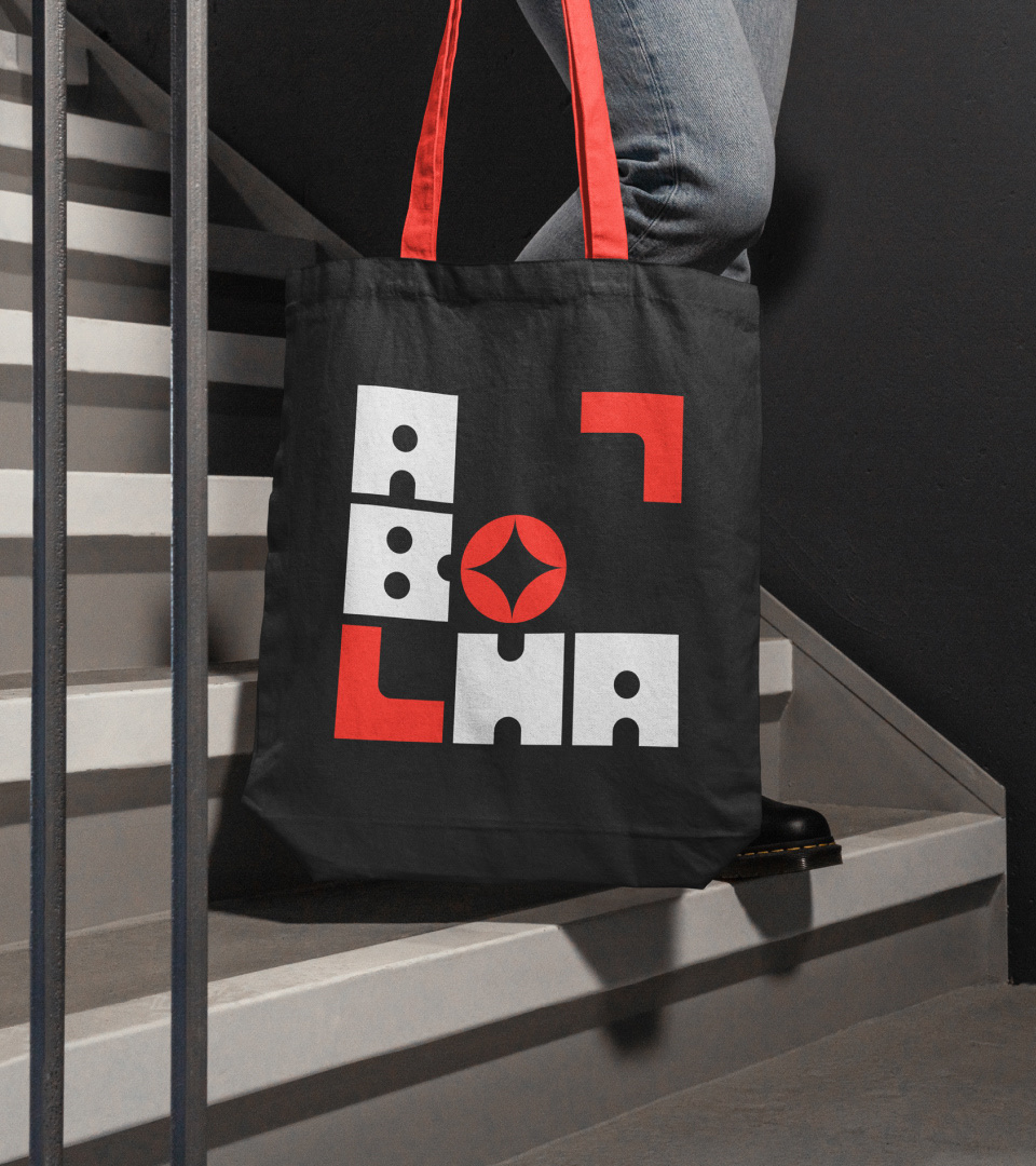 Ecobag com o logotipo A Bolha